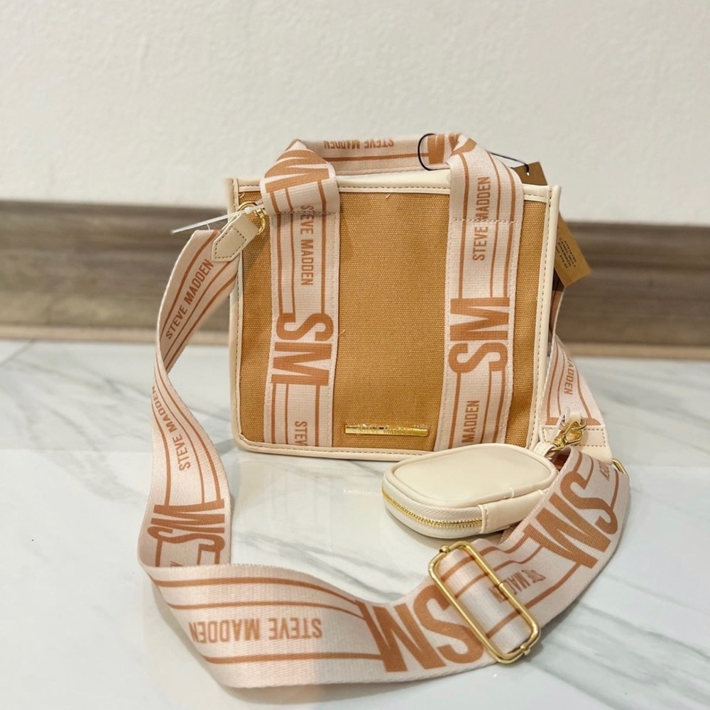 NWT Steve Madden Canvas Camel Bwebber 100% Authentic